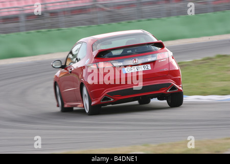 Honda Civic Type R, modèle année 2008-, rouge, la conduite, la diagonale de l'arrière, vue arrière, test track Banque D'Images