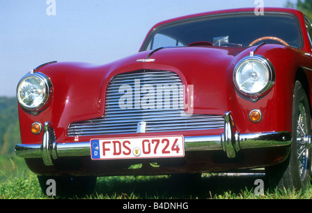 Voiture, Aston Martin DB2/4 MK I, 2,9 ls, Vintage env., Limousine, l'année de modèle 1954-1956, rouge, 1950, debout, maintenir, de diagona Banque D'Images