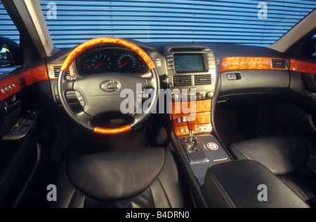 Voiture, Lexus LS 430, une limousine de luxe, environ s, l'année de modèle 2001-, noir, vue de l'intérieur, vue de l'intérieur, l'habitacle, la technique/accesso Banque D'Images