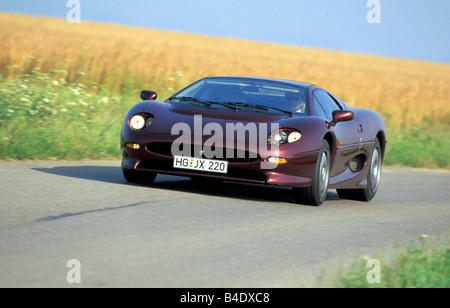 Voiture, Jaguar XJ 220, l'année de modèle 1994, vin-rouge-métalliques, coupé/cabriolet, roadster, la conduite, la diagonale de l'avant, vue frontale, c Banque D'Images