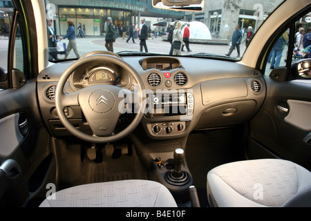 Voiture, la Citroën C3 1.4 HDI, Limousine, petite env., l'année de modèle 2002-, vert, vue de l'intérieur, vue de l'intérieur, l'habitacle, technique/acc Banque D'Images