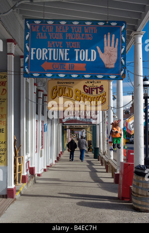 Promenade à la rue C historique dans Virginia City NEVADA USA Banque D'Images