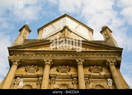 Le cadran solaire, Gonville et Caius College, Sénat Chambre Passage, Cambridge, Angleterre Banque D'Images