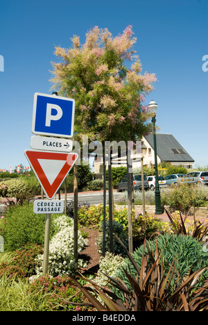 Signes à un parking en france Banque D'Images