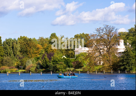 Lac de plaisance à Regents Park Londres Royaume-Uni Banque D'Images