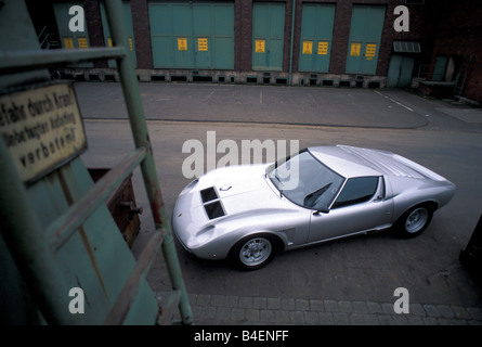 Voiture, Lamborghini Miura SV Jota, année modèle : années 70, années 70, l'argent, voiture de sport, coupé, cabriolet, voiture d'époque, vieille voiture, debout, Banque D'Images