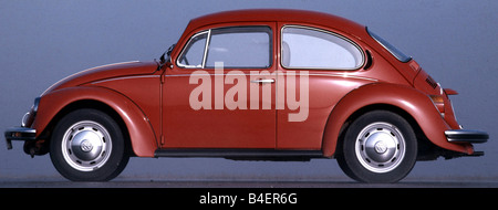 Voiture, VW, Volkswagen, beetle 1302, orange, compact, sous-compactes, petite voiture, l'année de modèle 1970-1972, ancienne, années 70, années 70, sed Banque D'Images