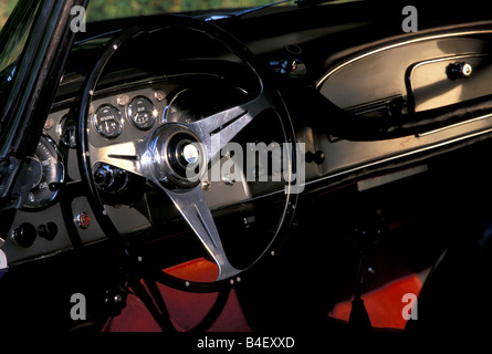 Voiture, Maserati 3500 GT, l'année de modèle 1960, Coupé, berline, argent, gris foncé, voiture vintage, années 60, années 60, l'intérieur, l'habitacle, techni Banque D'Images