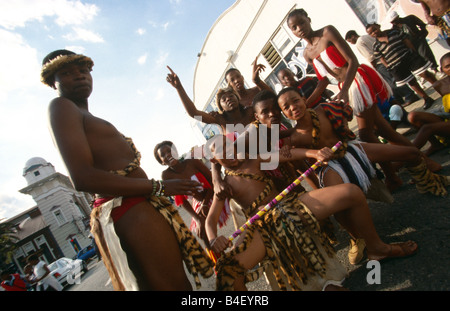 Tribu ethnique sur les rues, Johannesburg, Afrique du Sud Banque D'Images