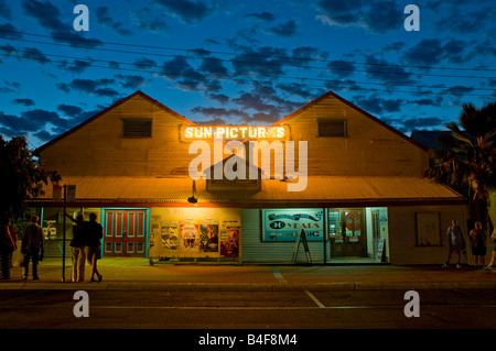 Sun Pictures le cinéma en plein air qui est en activité à Broome depuis 1912 sans doute le plus ancien cinéma en activité continue d'Australie Banque D'Images