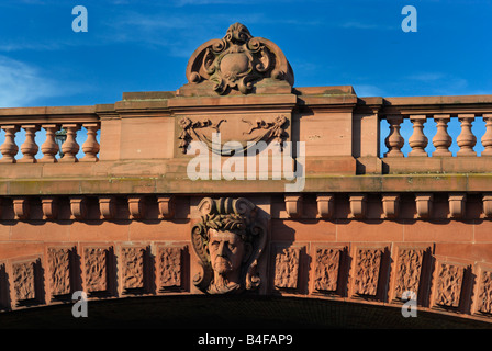 Détail de Berlin Pont Moltke 'Moltkebrücke' sur la rivière Spree, Berlin, Allemagne Banque D'Images