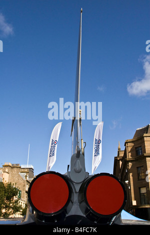 Vue arrière de la Royal Air Force le dernier chasseur à haute Le typhon exposées dans la ville de Dundee, Royaume-Uni. Banque D'Images