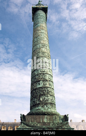 Colonne célébrant la victoire de Napoléon à Austerlitz, Place Vendôme, Paris Banque D'Images