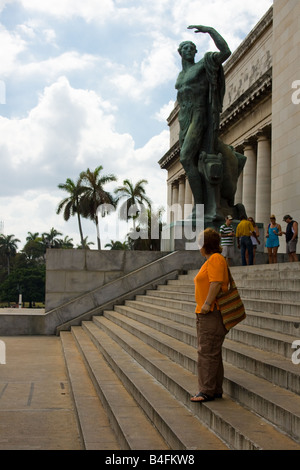 Escalier avant de le capitole de La Havane, Cuba. Banque D'Images