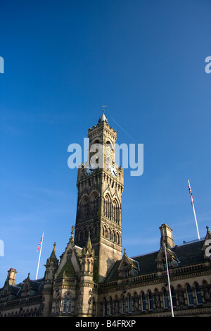 Tour de l'horloge de l'hôtel de ville de Bradford, West Yorkshire, Angleterre Banque D'Images