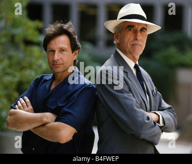 Acteur Michael Brandon avec Christopher Lee Mirrorpix Banque D'Images