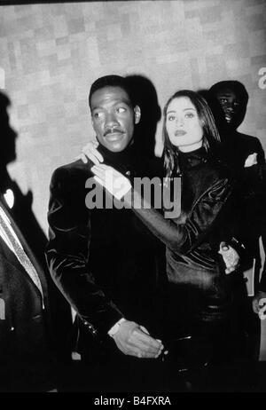 Eddie Murphy acteur comédien avec l'actrice Charlotte Lewis star de l'enfant d'or Mirrorpix Banque D'Images