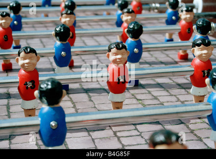 Table de baby-foot en plein air, close-up Banque D'Images