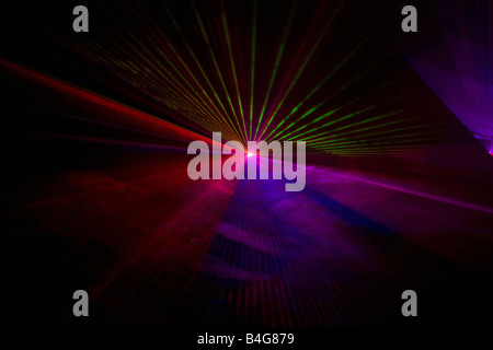 Des lumières laser multicolores Banque D'Images
