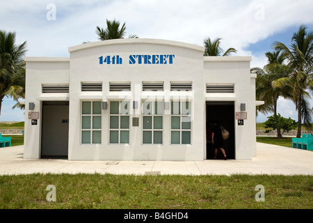 14e Rue des toilettes, South Beach, Miami, Floride Banque D'Images