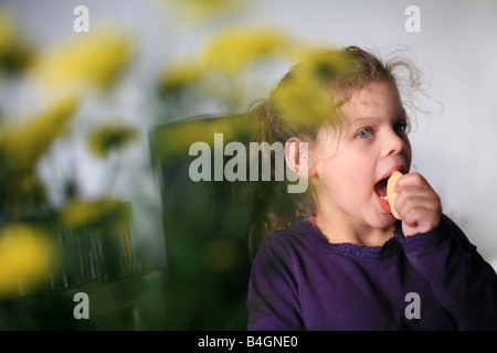 Close up de visage d'enfant heureux / girl while smiling /rire au Danemark Banque D'Images