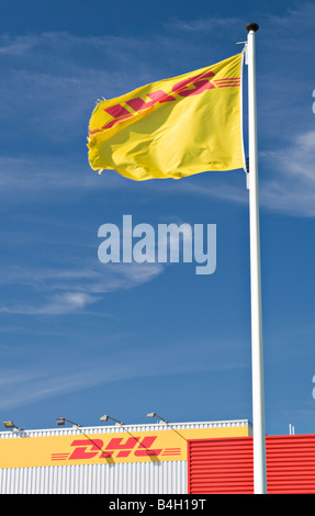 Drapeau de la "Deutsche Post DHL' Banque D'Images