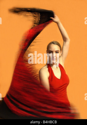 Portrait of female flamenco dancer dancing Banque D'Images