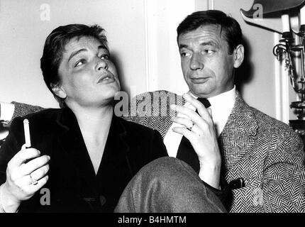 Yves Montand acteur français Avril 1982 avec sa femme de 21 ans, l'actrice Simone Signoret Banque D'Images