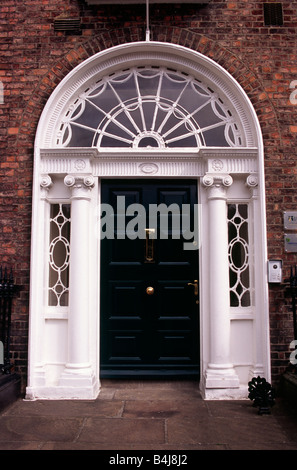 Irlande, Dublin, maison géorgienne, porte Banque D'Images