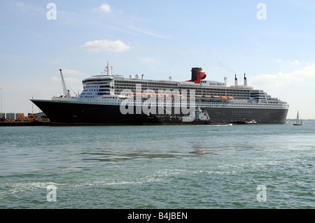 QM 2 bateau de croisière queen mary 2 compagnie Cunard Liner Banque D'Images