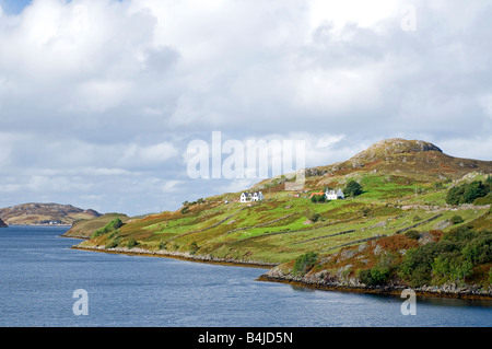 Crofting dispersés au-dessus des collectivités, Loch Inchard Riconich Sutherland Banque D'Images