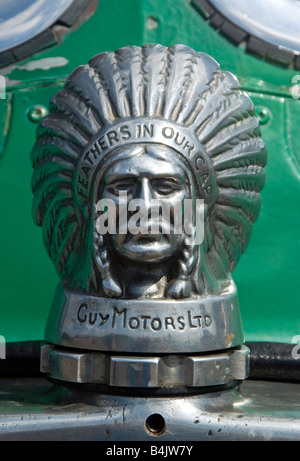 Guy Motors Ltd badge emblème (plumes dans notre cap) Banque D'Images