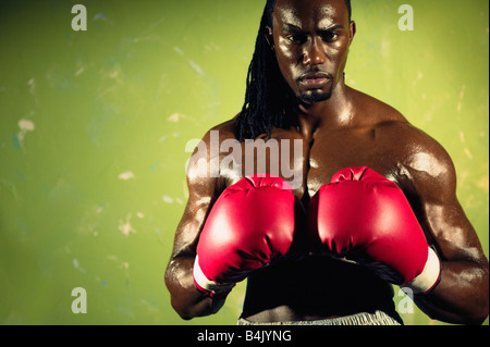 African Male boxer avec des gants Banque D'Images