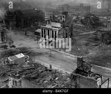 Coventry après les raids aériens allemands PENDANT LA SECONDE GUERRE MONDIALE 1940 Banque D'Images