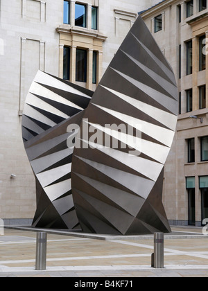 'Air' une sculpture fonctionnelle par Thomas Heatherwick Bishops Court Square Paternoster fonctionnelle, la ville de Londres EnglandUK Banque D'Images