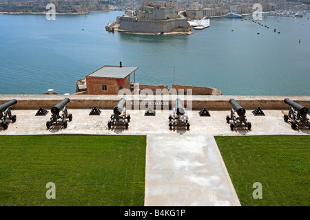 Saluant la batterie Jardins Barrakka Valletta Malte Banque D'Images