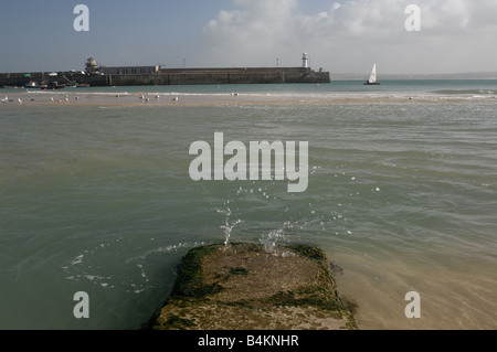 Smeaton's Pier, St Ives, Cornwall Banque D'Images