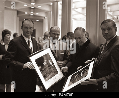 Les astronautes de la NASA Apollo XI visiter Londres Octobre 1969 22 h Visite éclair pour héros américain s Neil Armstrong, Michael Collins et Banque D'Images