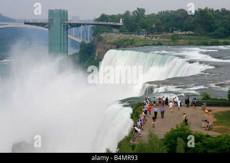 Les chutes du Niagara sur la rivière New York NY Côté américain vu du dessus images photos vente pour sur alamy horizontal aux États-Unis US haute résolution Banque D'Images