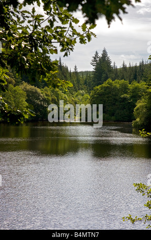 Réservoir d'eau allant de petites infrastructures hydro electric power station Cynwydd au nord du Pays de Galles Banque D'Images