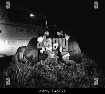 The Kinks pop group 1964 Ray Davies, Dave Davies Banque D'Images