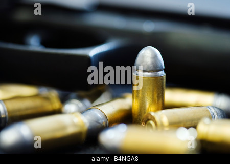 Close up of pistolet Beretta 92F avec 9mm Banque D'Images