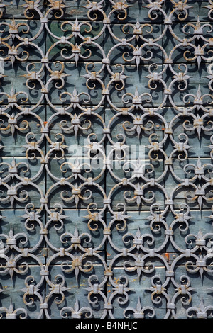 Détail de la grille de fenêtre en fer Venise Italie Banque D'Images