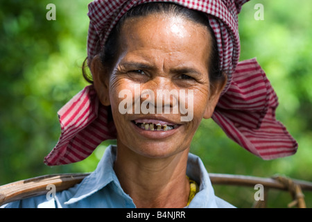 Portrait d'une femme de la minorité ethnique Champa Banque D'Images