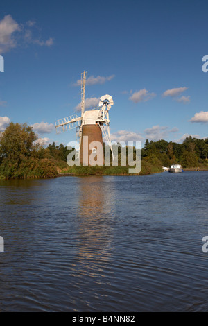 Turf Drainage Fen Mill sur la rivière Ant, Norfolk Broads Banque D'Images