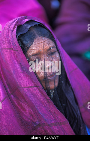 L'Algérie, près de Djanet Touareg annuel festival appelé SBIBA Woman Portrait désert du Sahara Banque D'Images