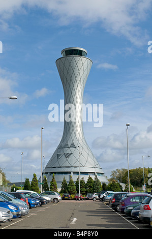 REID l'emblématique de l'architecture de la tour de contrôle de l'aéroport à la croissance la plus rapide du Royaume-Uni à Edimbourg en Ecosse Banque D'Images