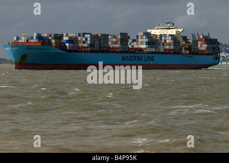 Porte-conteneurs Maersk Line, 'Kwangyang' port de Felixstowe, Suffolk, UK. Banque D'Images