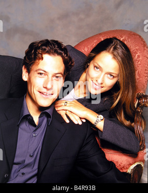 Estelle Skornik et Ioan Gruffud Décembre 2001 Banque D'Images