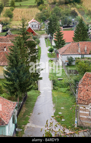 Biertan Transylvanie Roumanie Europe vue aérienne du village-rue règlement allemand Saxon maintenant site du patrimoine mondial de l'UNESCO Banque D'Images